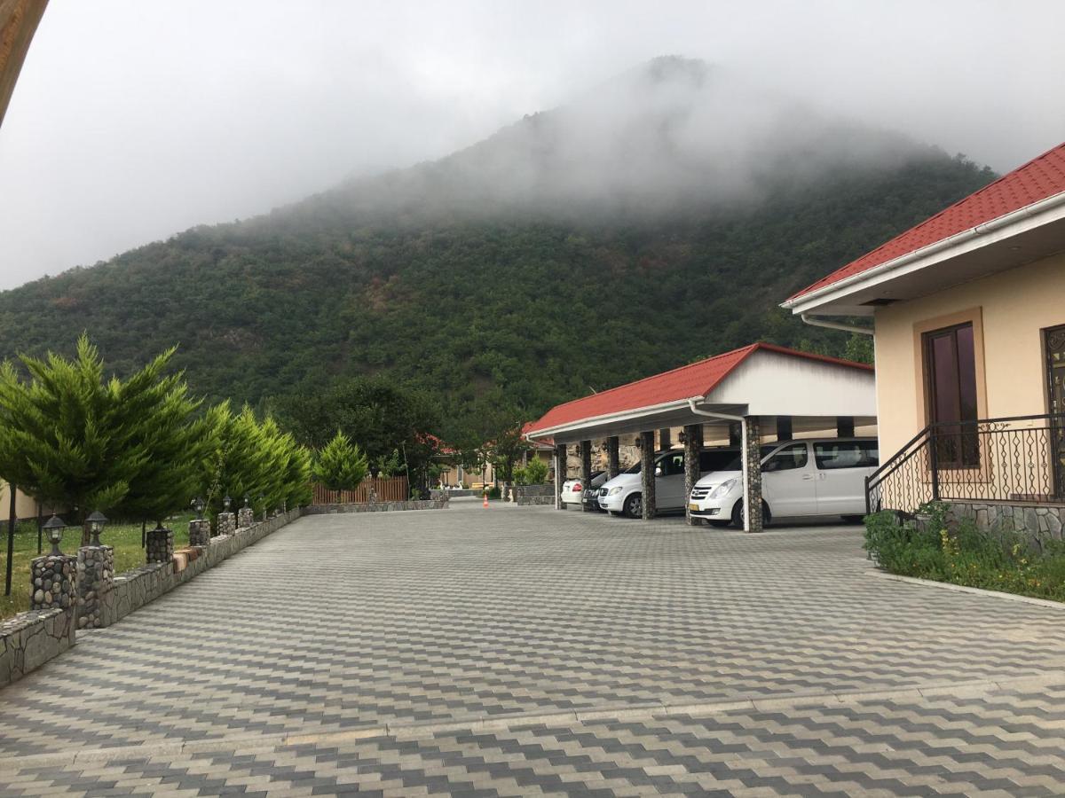 Residence Hotel Restoran Qax Exterior foto